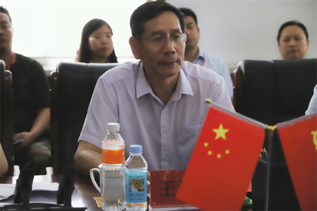 必赢召开党委书记送任会