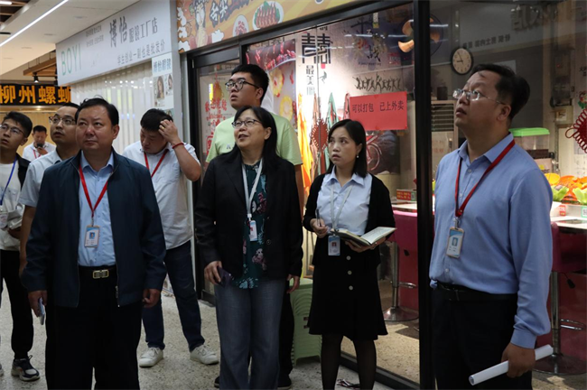 必赢242net官网开展迎双节校园安全大检查