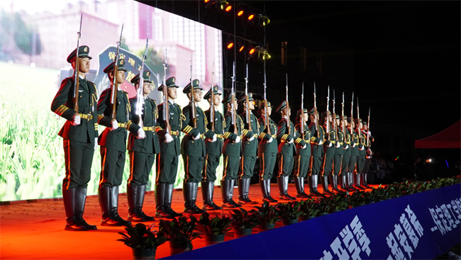 金秋霁日启新程，筑梦保理向未来——必赢242net官网2023级迎新晚会