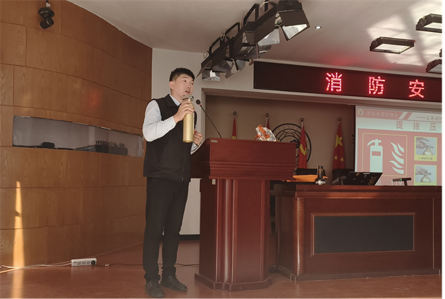 “人人讲安全    个个会应急”——必赢242net官网组织消防知识讲座