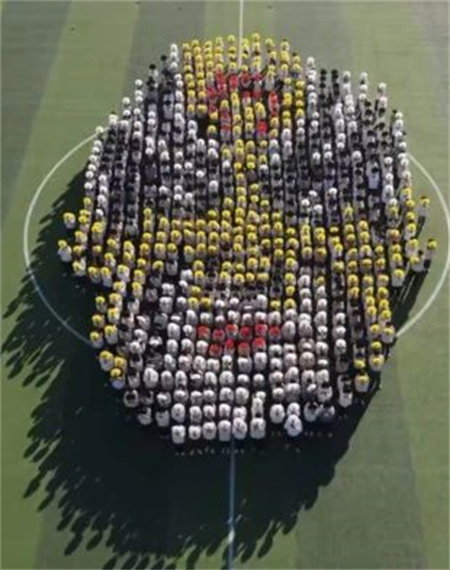 必赢242net官网艺术学院- 少年负壮气，奋烈自有时！