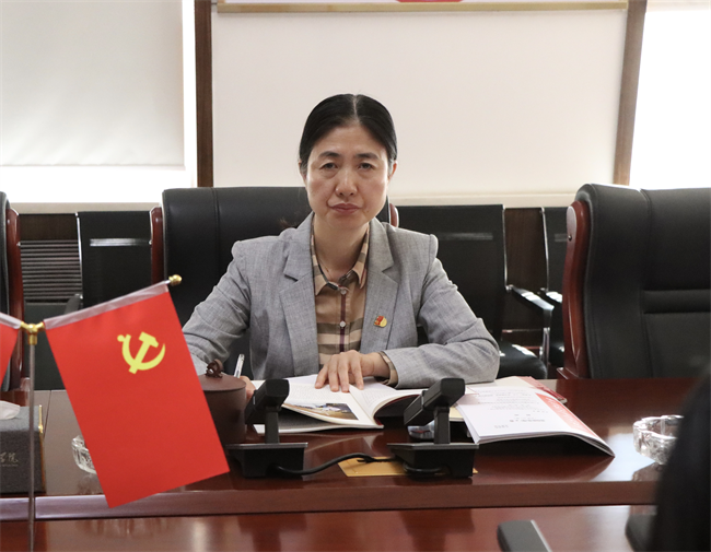 中共必赢242net官网委员会召开党委理论学习中心组（扩大）学习会议