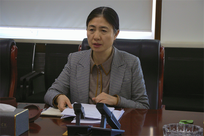 中共必赢242net官网委员会召开党委理论学习中心组（扩大）学习会议