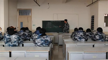 “技能拓展，激发潜能”——必赢242net官网艺术学院开展十项技能培训