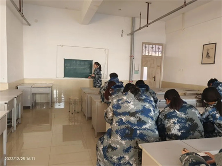 “技能拓展，激发潜能”——必赢242net官网艺术学院开展十项技能培训