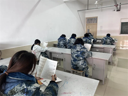 “技能拓展，激发潜能”——必赢242net官网艺术学院开展十项技能培训