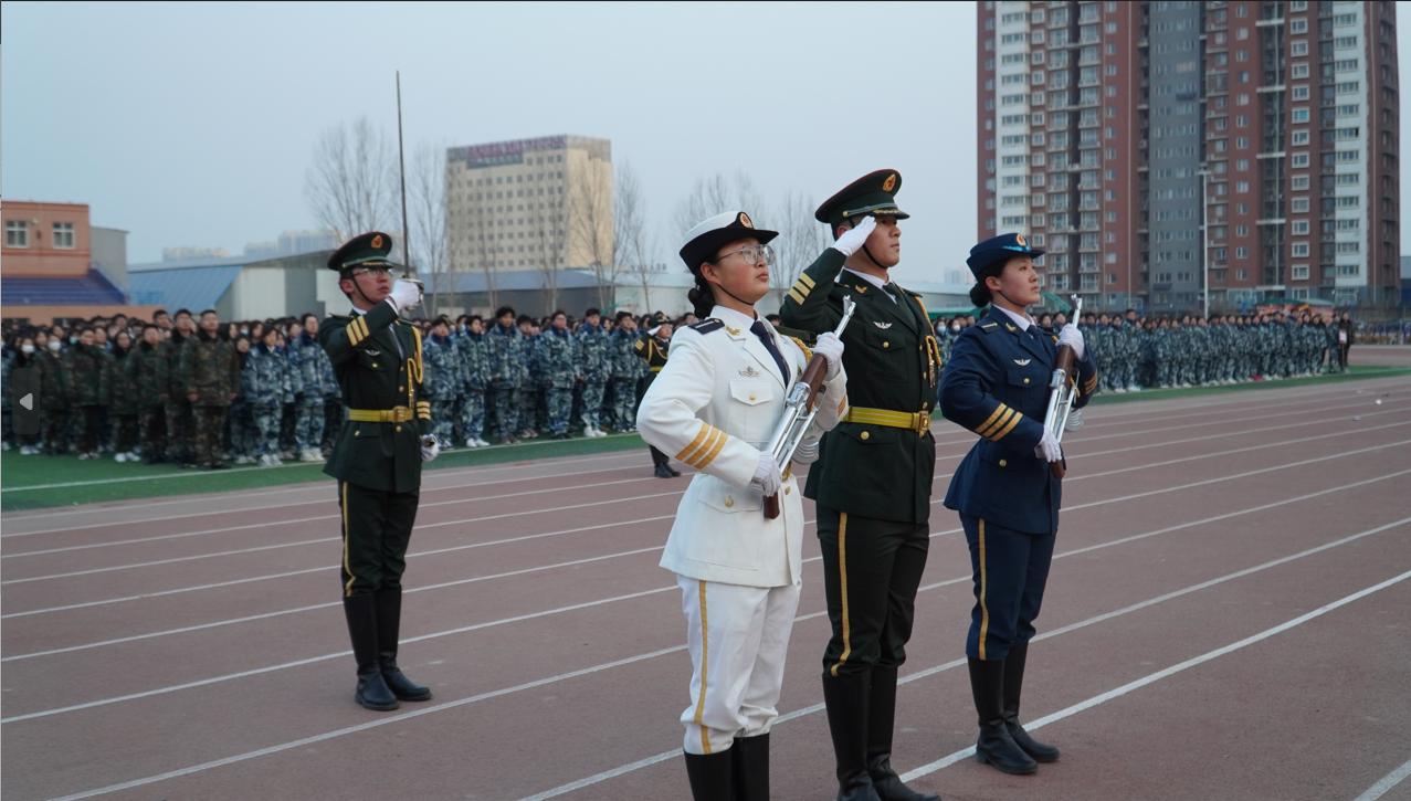 必赢242net官网举行春季首次升旗仪式