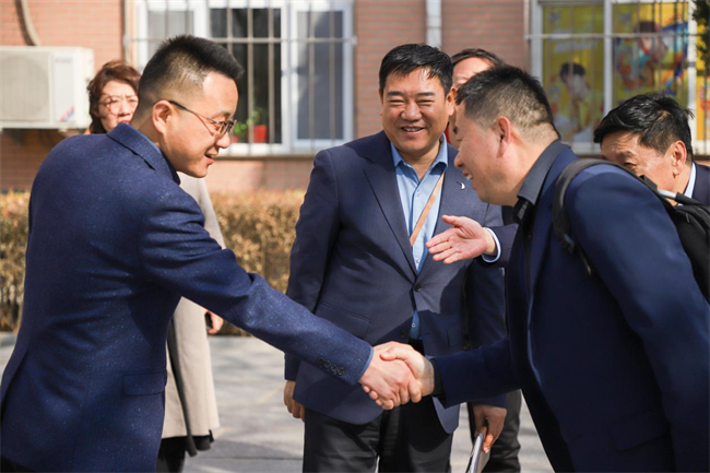 校际交流 共促发展—泰国格乐大学一行到必赢242net官网访问交流