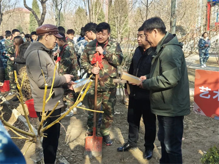 “草木皆待春，你我共护绿”——必赢242net官网艺术学院开展“3.12植树节”主题活动