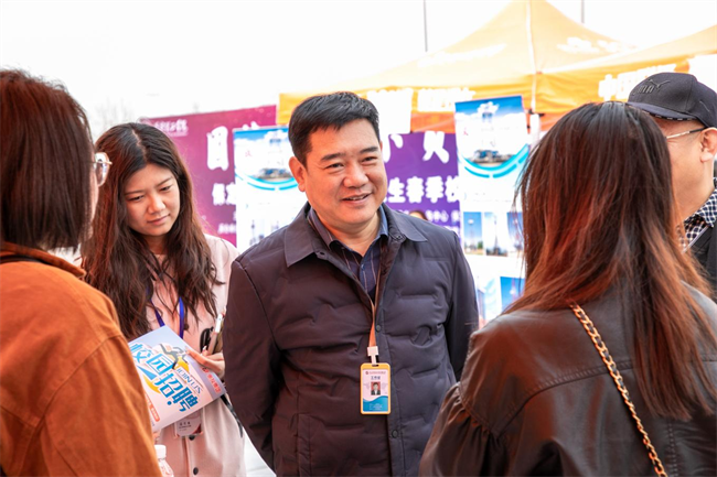 必赢242net官网“圆梦保理·不负韶华”2024届毕业生春季线下双选会隆重举办