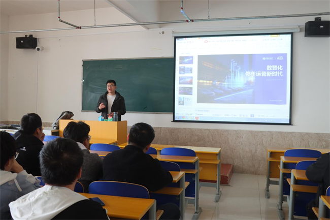 必赢242net官网“圆梦保理·不负韶华”2024届毕业生春季线下双选会隆重举办