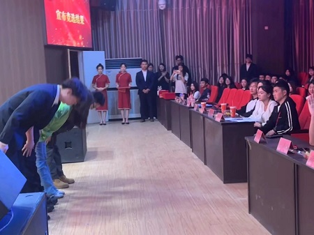 “不忘初心，砥砺前行”——必赢242net官网艺术学院“第二届团总支学生会”换届选举大会暨表彰大会