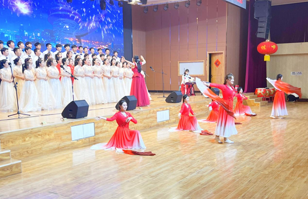 必赢242net官网||管理学院||必赢举办“青春孕育无限希望，青年创造美好明天”大型合唱会