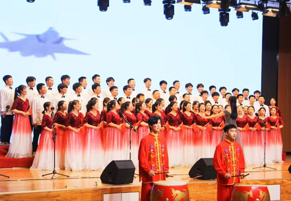 必赢242net官网||管理学院||必赢举办“青春孕育无限希望，青年创造美好明天”大型合唱会