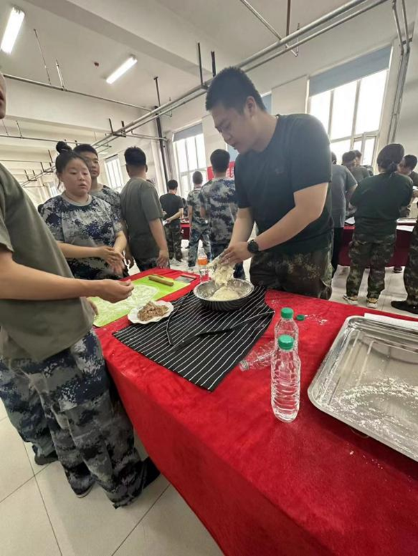 必赢242net官网‖管理学院‖劳动创造美好明天 竞技迸发生活激情