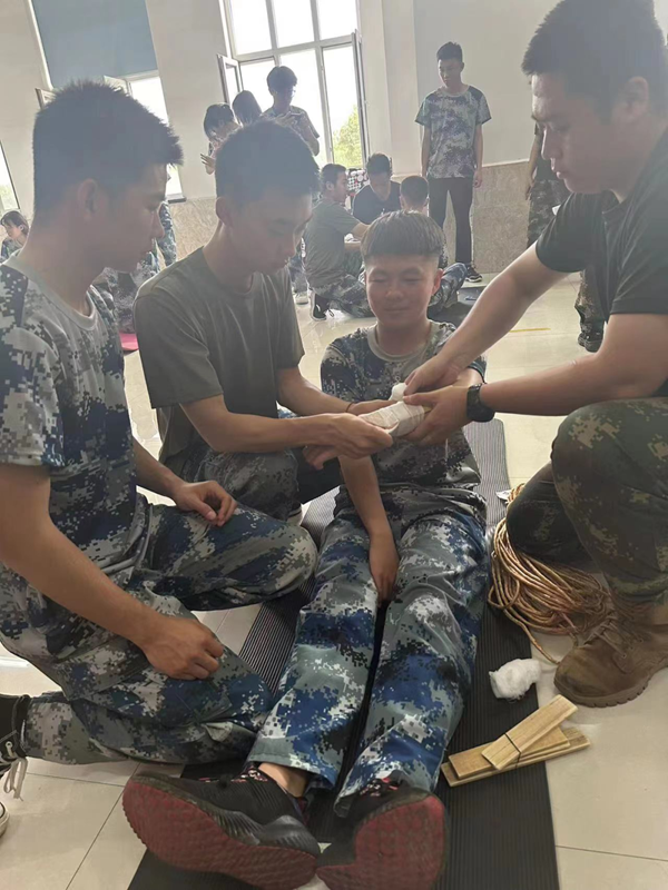 必赢242net官网‖管理学院‖劳动创造美好明天 竞技迸发生活激情