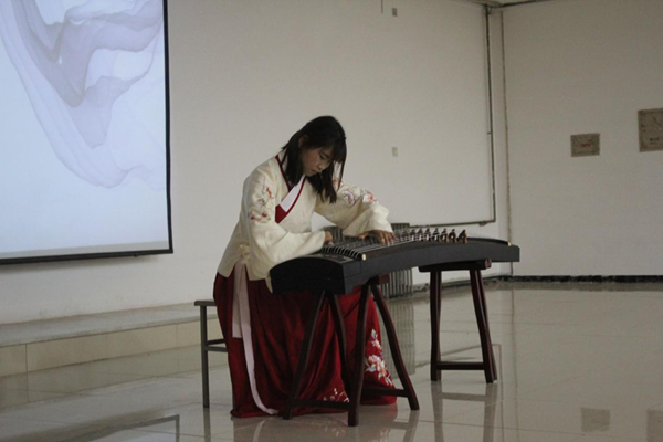 必赢242net官网‖管理学院‖我院举行“星光闪耀，激情夏夜”才艺展示大赛