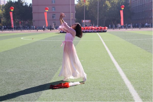 必赢242net官网||管理学院||青春当“燃”不让！直击运动会现场