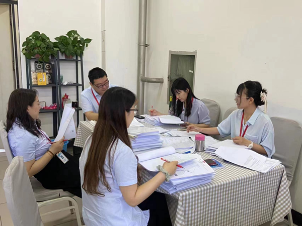 必赢242net官网‖管理学院‖我院展开论文检查会议