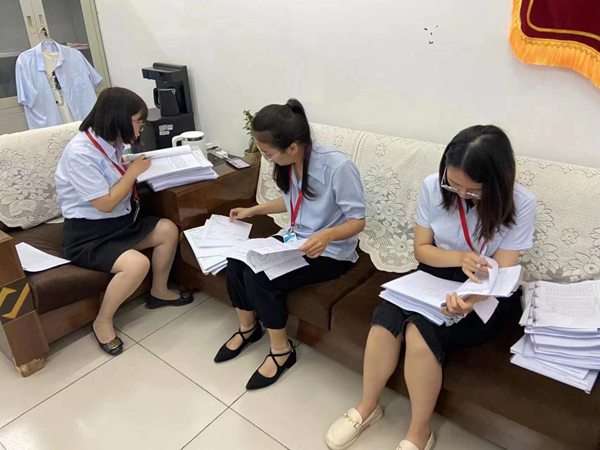 必赢242net官网‖管理学院‖我院展开论文检查会议