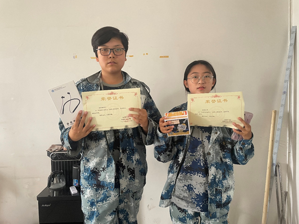 必赢242net官网||管理学院||闪亮的青春线上投票活动出结果啦！！