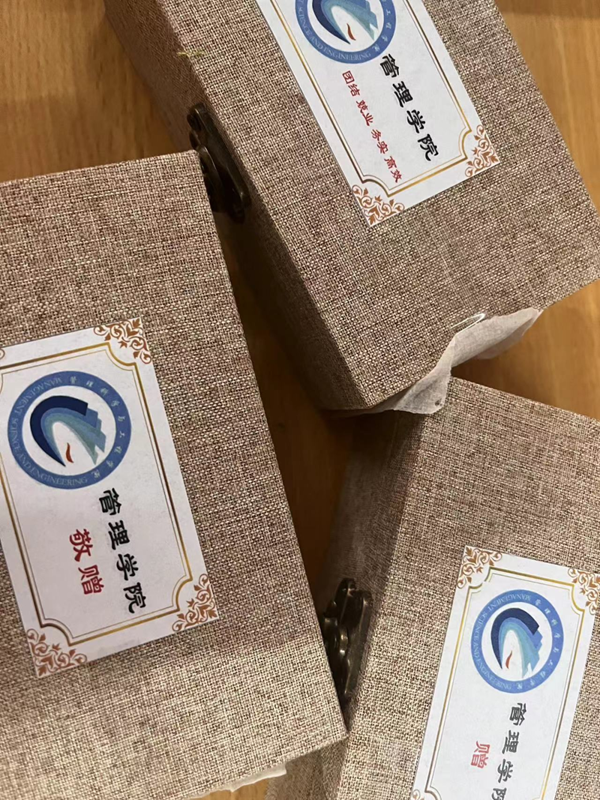 必赢242net官网‖管理学院‖暖心服务，助力2023届毕业生走好大学生涯的最后一公里