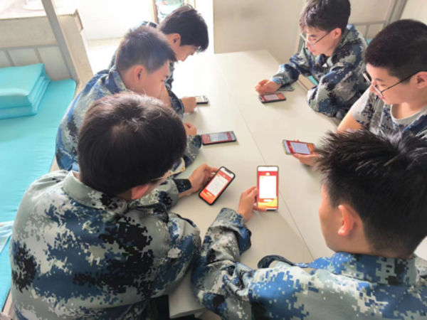 国家安全教育日丨必赢242net官网丨管理学院师生在行动