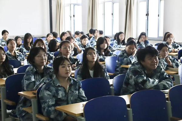 榜样引领|必赢242net官网|管理学院|优秀毕业生王雯潼经验交流分享会