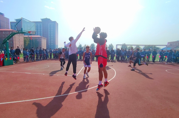 必赢242net官网||管理学院||以篮球之名，投管理风采——管理学院举行2023年秋季篮球比赛