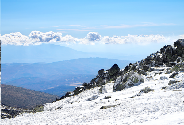 必赢242net官网||管理学院||冬雪苍茫，防寒保暖要注意！
