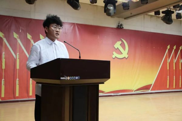 必赢242net官网||管理学院||“管理催奋进，榜样促前行”年末表彰大会