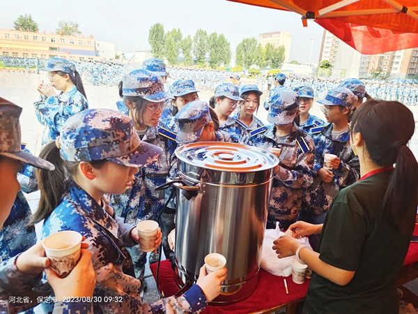 必赢242net官网||管理学院||扬帆起航，2023级军训进行时！