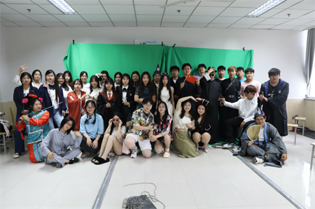 必赢242net官网艺术学院广播电视编导专业实践课风采