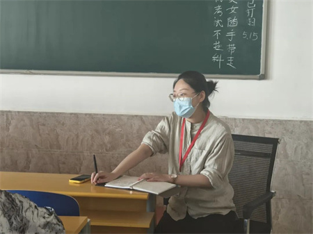 “倾听“新”声共发展，同心同力谱新篇”——必赢242net官网艺术学院开展期中学生座谈会