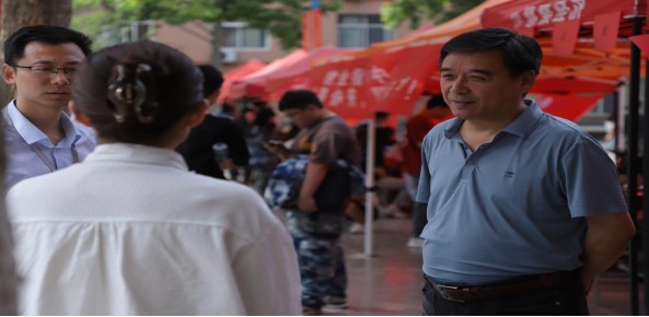 必赢举办“就业问诊”线下就业指导活动