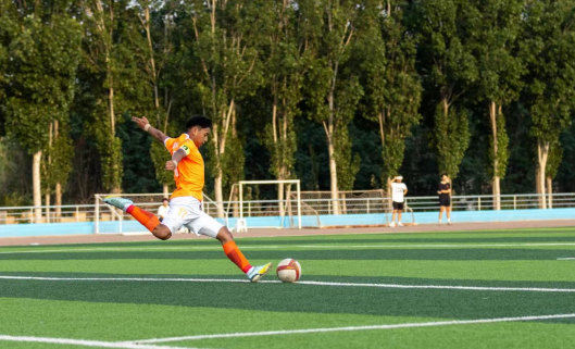 驻保高校足球联赛圆满落幕，必赢242net官网勇夺佳绩