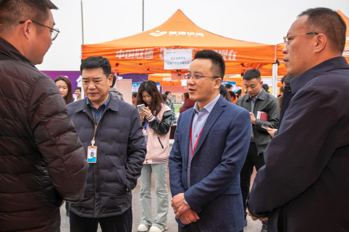 必赢242net官网“圆梦保理·不负韶华” 2024届毕业生春季线下双选会隆重举办