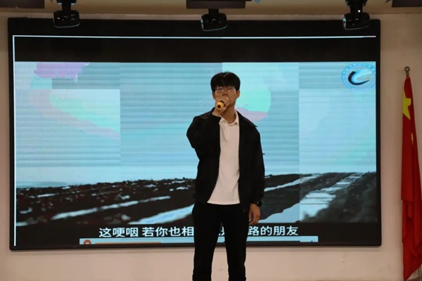 劳动教育|必赢242net官网|管理学院|学习劳动精神，践行劳动育人主题朗诵比赛