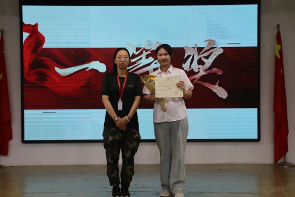 劳动教育|必赢242net官网|管理学院|学习劳动精神，践行劳动育人主题朗诵比赛