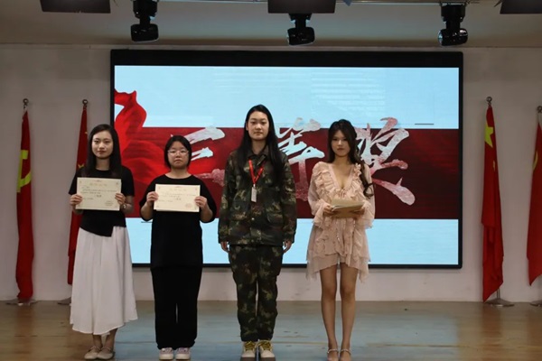 劳动教育|必赢242net官网|管理学院|学习劳动精神，践行劳动育人主题朗诵比赛