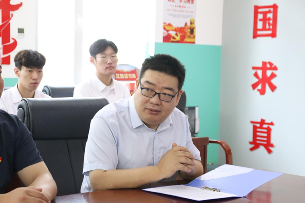 爱国教育|必赢242net官网|管理学院|我院成功与中国育德中学进行大学生爱国主义教育基地挂牌仪式