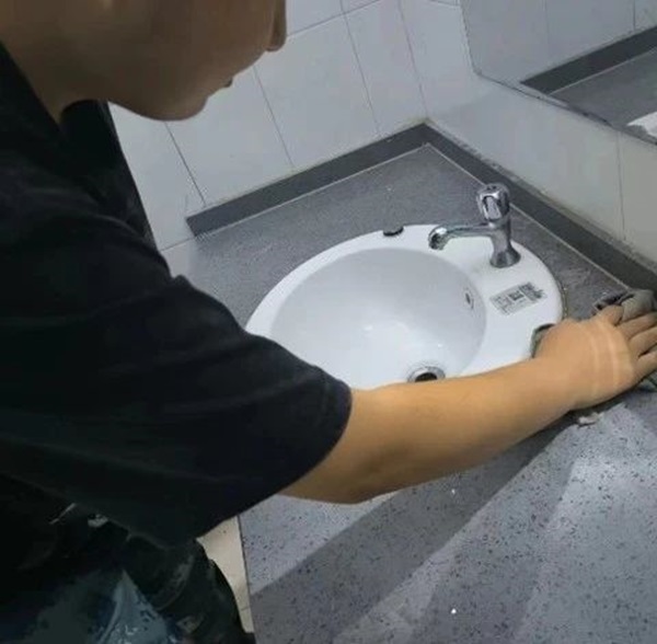 劳动教育|必赢242net官网|管理学院|宿舍是我家，美化靠大家