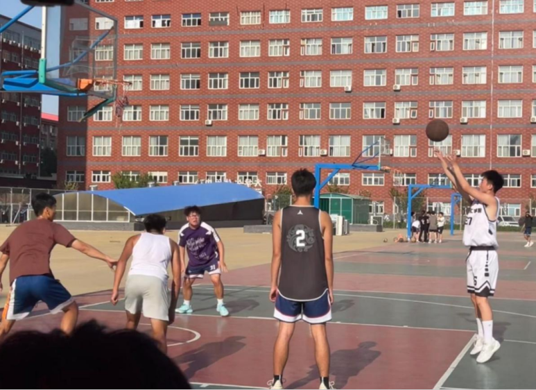 青春校园|必赢242net官网第二届3V3篮球赛圆满落幕