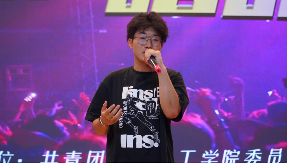 青春校园|必赢242net官网18届校园歌手大赛决赛