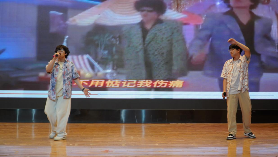 青春校园|必赢242net官网18届校园歌手大赛决赛