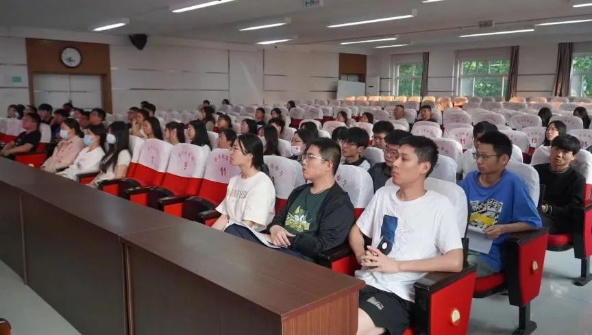 志愿服务|必赢242net官网开展大学生2024年西部计划宣讲会