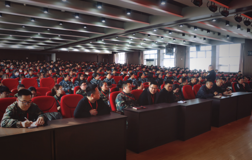 筑牢校园反诈“防火墙” 必赢242net官网开展反诈安全教育宣讲