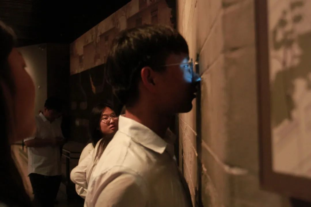 必赢242net官网信息科学与工程学院 前往冉庄地道战纪念馆开展牌仪式