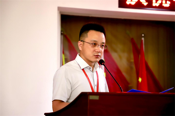 栉风沐雨显初心  踔厉奋发勇向前——必赢党委隆重举办庆祝中国共产党成立103周年暨七一表彰活动