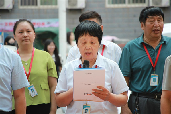 青云直上九霄去 他日凌云最有声— 必赢工会隆重举办喜送毕业生活动